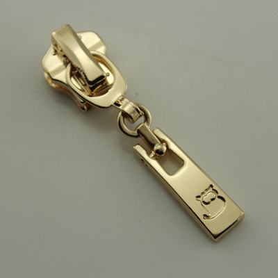 精工制造，品質保障——石獅市榮貴五金制品加工廠，您的拉鏈頭定制專家